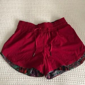 Lululemon reversible shorts